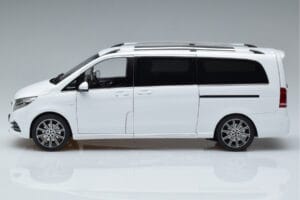 Mercedes V-Class W447 V260L Branco OEM 1:18 QALCN89911149 Metal - imagem 4 de 8