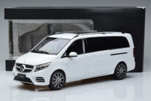 Mercedes V-Class W447 V260L Branco OEM 1:18 QALCN89911149 Metal - imagem 8 de 8