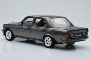 Mercedes W123 AMG 280 Cinzento Otto 1:18 OT750 Resina - imagem 5 de 6