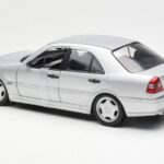 Mercedes C36 AMG W202 Prata UT Models 1:18 - image 5 of 6
