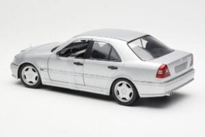 Mercedes C36 AMG W202 Prata UT Models 1:18 180035000 Metal - imagem 5 de 6