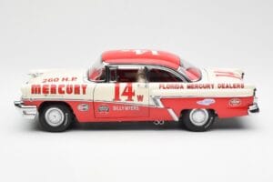 Mercury Montclair #14 B. Myers Palm Beach Winner 1956 Sun Star 1:18 5147 Metal - imagem 4 de 8
