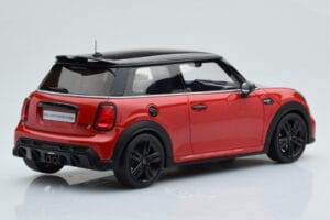 Mini Cooper S JCW F56 Vermelho Otto 1:18 OT984 Resina - imagem 2 de 6