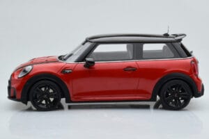 Mini Cooper S JCW F56 Vermelho Otto 1:18 OT984 Resina - imagem 3 de 6