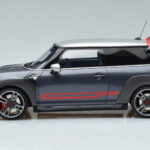 Mini John Cooper Works GP F56 Cinzento Otto 1:18 - image 3 of 6