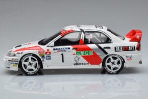Mitsubishi Lancer Evo 4 T. Makinen / S. Harjanne Rally Catalunya 1997 Otto 1:18 OT409 Resina - imagem 3 de 6