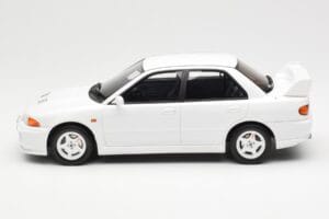 Mitsubishi Lancer Evo III Scotia Branco Otto 1:18 OT1065 Resina - imagem 3 de 6
