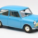 Morris Mini Minor Azul Kyosho 1:18 08964BL - image 6 of 8