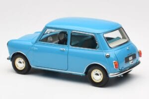 Morris Mini Minor Azul Kyosho 1:18 08964BL Metal - imagem 7 de 8