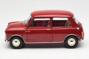 Morris Mini Minor Vermelho Kyosho 1:18 08964R Metal - imagem 4 de 8