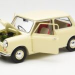 Morris Mini Minor Branco Kyosho 1:18 08964W - image 2 of 8