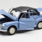 Morris Minor Cabriolet Azul Minichamps 1:18 - image 2 of 8