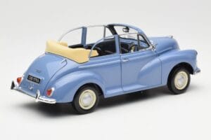 Morris Minor Cabriolet Azul Minichamps 1:18 150137030 Metal - imagem 3 de 8