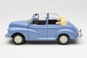 Morris Minor Cabriolet Azul Minichamps 1:18 150137030 Metal - imagem 4 de 8