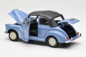 Morris Minor Cabriolet Azul Minichamps 1:18 150137030 Metal - imagem 5 de 8