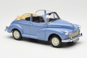 Morris Minor Cabriolet Azul Minichamps 1:18 150137030 Metal - imagem 6 de 8