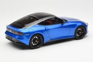 Nissan Fairlady Z Z35 Bayside Azul GT Spirit 1:18 GT387 Resina - imagem 2 de 6