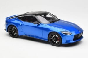 Nissan Fairlady Z Z35 Bayside Azul GT Spirit 1:18 GT387 Resina - imagem 4 de 6