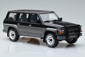 Nissan Patrol GR Y60 Cinzento Otto 1:18 OT993 Resina - imagem 4 de 6