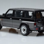 Nissan Patrol GR Y60 Cinzento Otto 1:18 - image 5 of 6
