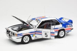 Opel Ascona 400 #5 W. Rohrl / C. Geistdorfer Safari Rally Campeão Mundial 1982 Sun Star 1:18 5378 Metal - imagem 2 de 8