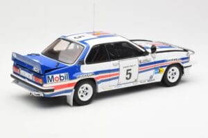 Opel Ascona 400 #5 W. Rohrl / C. Geistdorfer Safari Rally Campeão Mundial 1982 Sun Star 1:18 5378 Metal - imagem 3 de 8