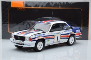 Opel Ascona 400 Rothmans #1 W. Rohrl / C. Geistdorfer Rally Acropolis 1982 IXO 1:18 18RMC097A Metal - imagem 6 de 6