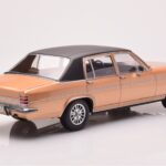 Opel Diplomat B Bege Metalizado MCG 1:18 - image 2 of 6