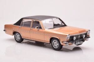 Opel Diplomat B Bege Metalizado MCG 1:18 MCG18335 Metal - imagem 4 de 6