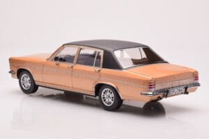 Opel Diplomat B Bege Metalizado MCG 1:18 MCG18335 Metal - imagem 5 de 6