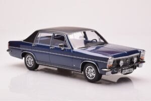 Opel Diplomat B Azul Escuro Metalizado MCG 1:18 MCG18336 Metal - imagem 4 de 6