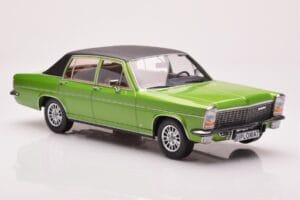 Opel Diplomat B Verde Metalizado MCG 1:18 MCG18337 Metal - imagem 4 de 6