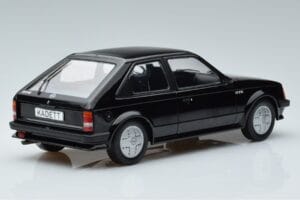 Opel Kadett D GTE Preto MCG 1:18 MCG18270 Metal - imagem 2 de 6