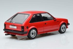Opel Kadett D GTE Vermelho MCG 1:18 MCG18269 Metal - imagem 2 de 6