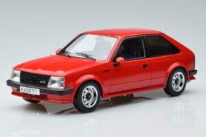Opel Kadett D GTE Vermelho MCG 1:18 MCG18269 Metal