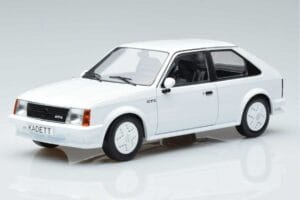 Opel Kadett D GTE Branco MCG 1:18 MCG18268 Metal