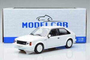 Opel Kadett D GTE Branco MCG 1:18 MCG18268 Metal - imagem 6 de 6