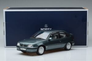 Opel Kadett E GSi Azul Metálico Norev 1:18 183614 Metal - imagem 6 de 6