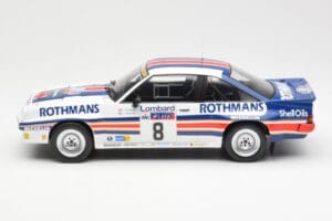 Opel Manta 400 Rothmans #8 J. McRae / I. Grindrod Lombard RAC Rally 1983 IXO 1:18 18RMC038A Metal - imagem 3 de 6