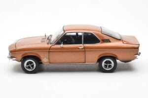 Opel Manta A Bronze Metálico Norev 1:18 183624 Metal - imagem 4 de 8