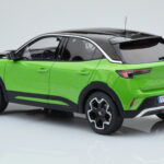 Opel Mokka-e GS Line Matcha Verde Otto 1:18 - image 4 of 5