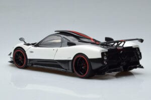 Pagani Zonda Cinque Branco Benny Almost Real 1:18 850601001 Metal - imagem 7 de 12