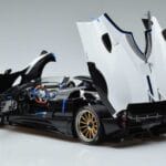 Pagani Zonda HP Barchetta Carbon Fiber Branco LCD 1:18 LCD18009 WH Metal - image 7 of 9