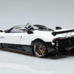 Pagani Zonda HP Barchetta Carbon Fiber Branco LCD 1:18 LCD18009 WH Metal - image 8 of 9