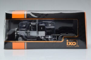 Peterbilt 350 Preto IXO 1:43 TR114 Metal - imagem 6 de 6