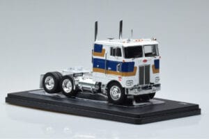 Peterbilt 352 H Branco IXO 1:43 TR078 Metal - imagem 4 de 6