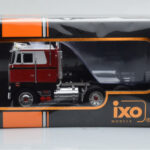 Peterbilt 352 Pacemaker Vermelho Branco IXO 1:43 - image 4 of 4