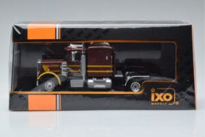 Peterbilt 359 Castanho IXO 1:43 TR043 Metal - imagem 6 de 6