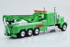 Peterbilt 359 Wrecker Road Service Verde IXO 1:43 TTR031 Metal - imagem 2 de 5