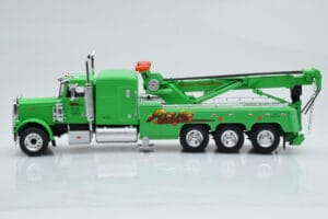Peterbilt 359 Wrecker Road Service Verde IXO 1:43 TTR031 Metal - imagem 3 de 5